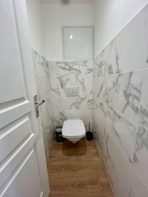 Apartament T2 Renove A 15 Min De Lyon Pierre-Bénite Zewnętrze zdjęcie